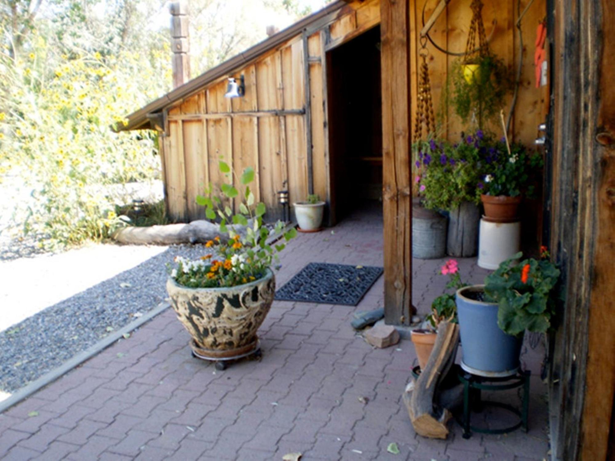 Silver River Adobe Inn Bed And Breakfast Farmington Extérieur photo